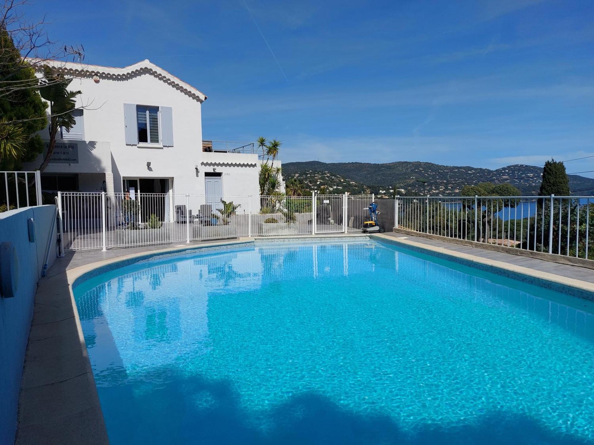 Residence Le Mas Le Lavandou Buitenkant foto